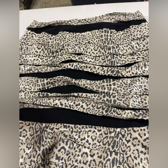 Carlisle Leopard Print Women's Skirt - Picture 5 of 8